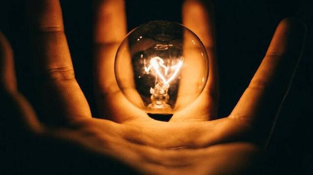 Νυχτερινό Οικιακό Τιμολόγιο: Νέες ώρες εφαρμογής - Πώς θα κάνετε σύγκριση τιμών