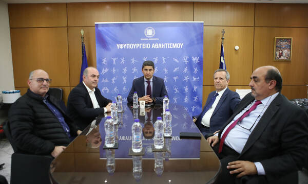 Αυγενάκης σε ΕΠΟ: «Καμία συζήτηση για σωματεία χωρίς ειδική αθλητική αναγνώριση»