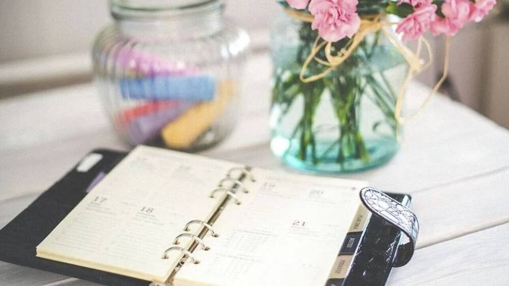 Πότε «πέφτουν» τα τριήμερα και οι αργίες το 2023