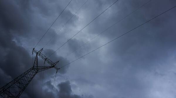 Χαλάει ο καιρός: Πού αναμένονται βροχές και καταιγίδες την Παρασκευή