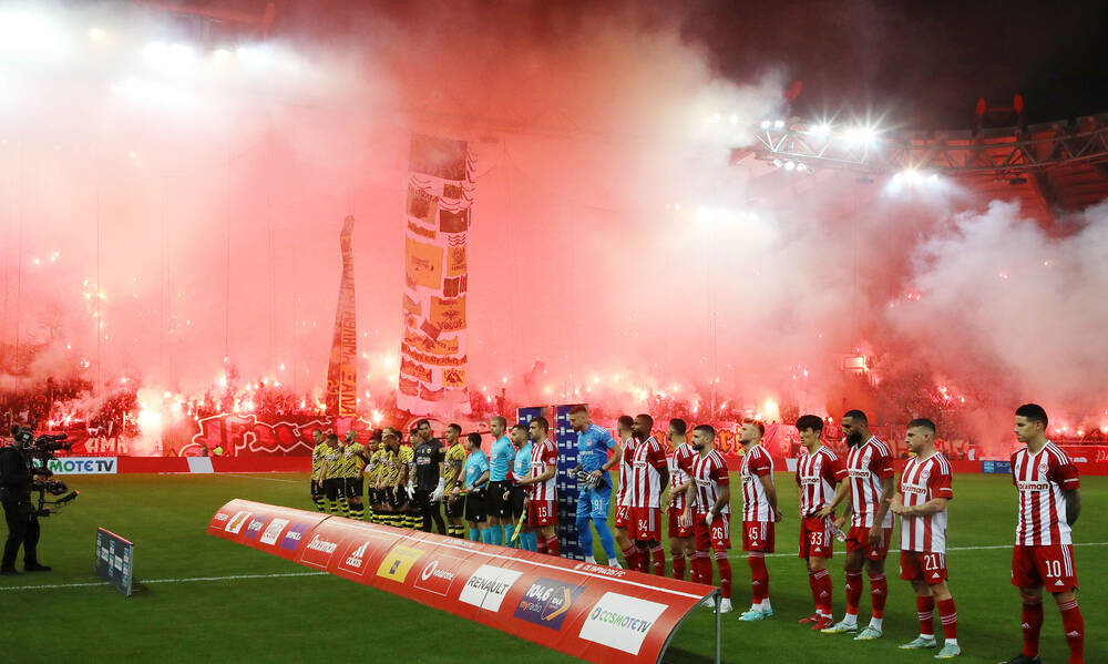 Super League: Αναβλήθηκε η εκδίκαση για το Ολυμπιακός-ΑΕΚ, πρόστιμο για Λιβαδειά