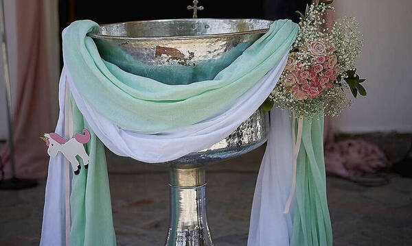 Αχαΐα: «Έπεσε το ξύλο της αρκούδας» σε βάπτιση