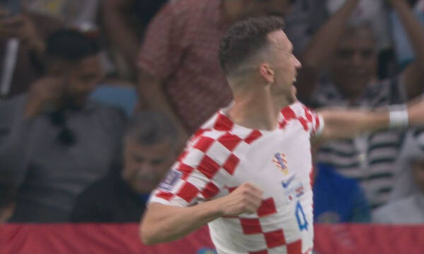 Μουντιάλ 2022: Ισοφάρισε 1-1 με κεφαλιά-οβίδα ο Πέρισιτς για την Κροατία!