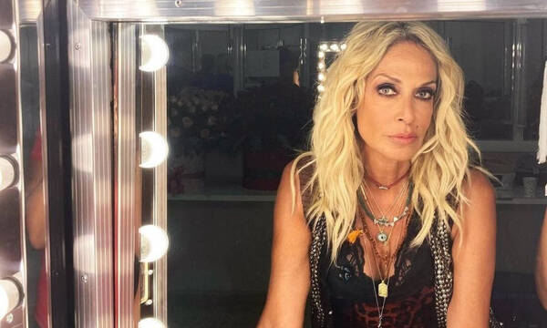 Βίσση: Μας δείχνει την βίλα της-Διαθέτει μέχρι και γήπεδο τένις