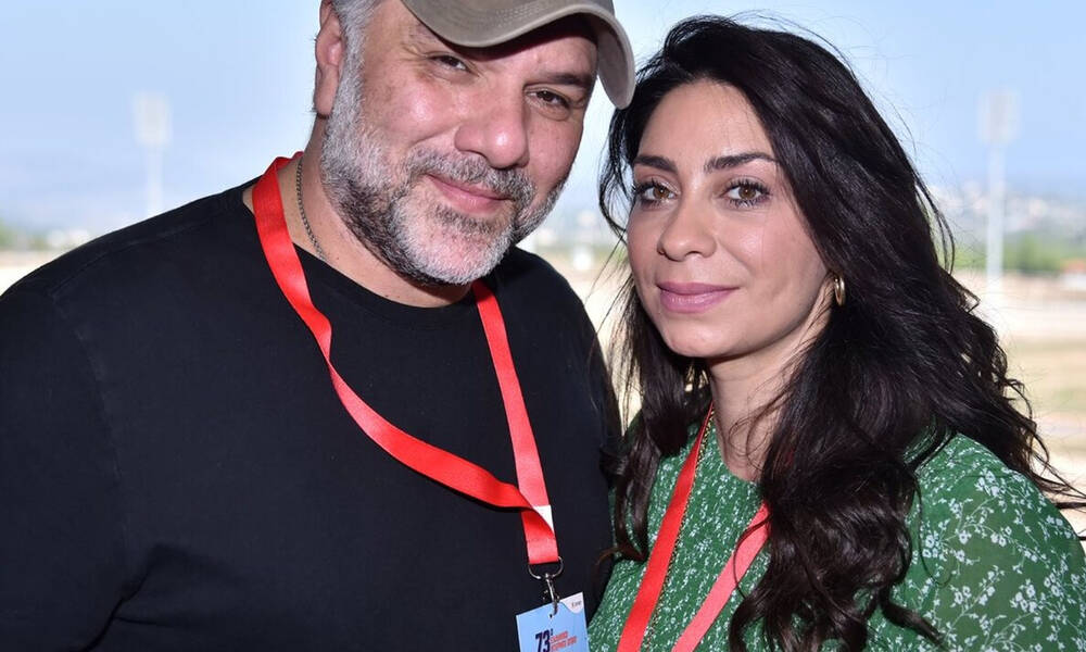 Ο Αρναούτογλου έχει γενέθλια! Το φιλί με την σύντροφό του