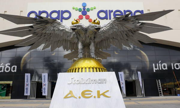 ΑΕΚ: Χορηγός η Stoiximan στο γλυπτό του δικέφαλου αετού, μπροστά από την «OPAP Arena» (photos)