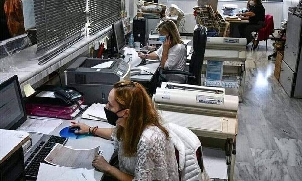 Αυξήσεις στους μισθούς των δημοσίων υπαλλήλων έπειτα από 14 χρόνια