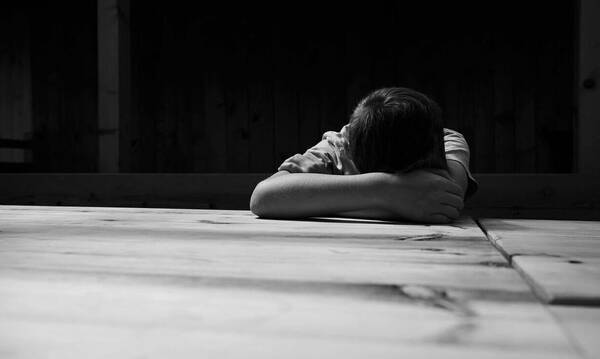 Φρίκη στη Δράμα: Βίαζε το παιδί της συντρόφου του