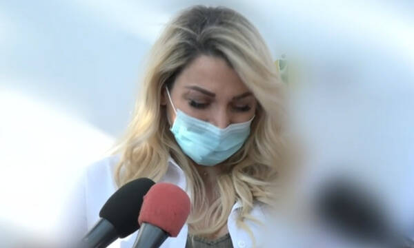 Ξέσπασε σε κλάματα η Σπυροπούλου για τη γέννηση του γιου της