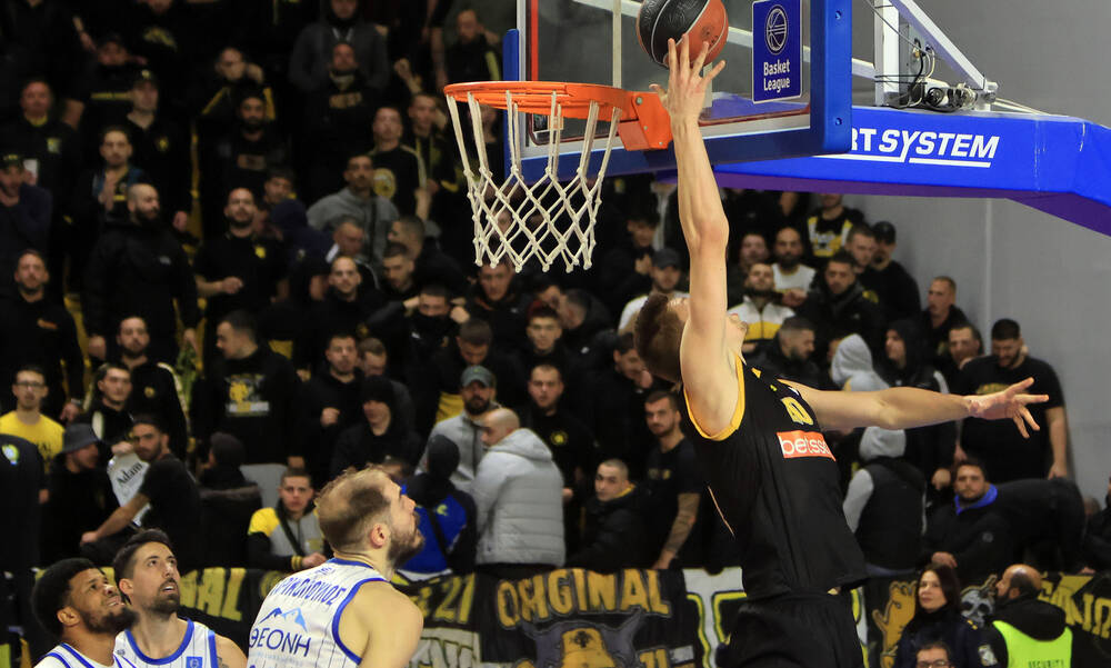 Basket League: Δύσκολη επικράτηση της ΑΕΚ στην Καρδίτσα (Video)