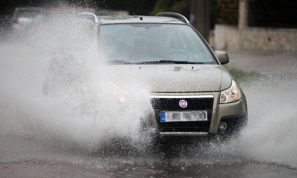 Κακοκαιρία: «Βούλιαξε» η Αττική – Προειδοποίηση για συνέχεια των φαινομένων