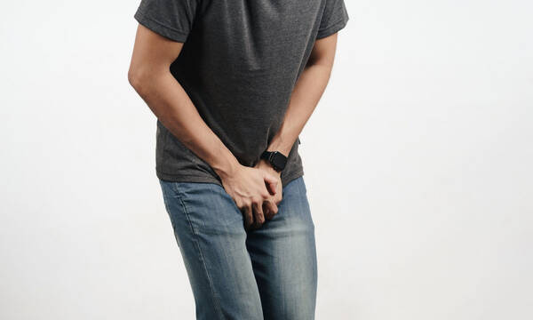 Υπερδραστήρια κύστη στους νέους: Οι επιπτώσεις στην ψυχική τους υγεία