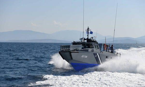 Σάμος: Επιχείρηση έρευνας και διάσωσης μεταναστών - Βρέθηκαν 18 και αγνοούνται 4