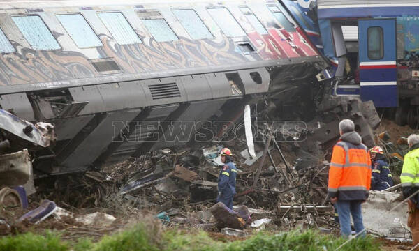 Σύγκρουση τρένων στα Τέμπη: 32 οι νεκροί και 53 τραυματίες νοσηλεύονται - Σε εξέλιξη απεγκλωβισμοί