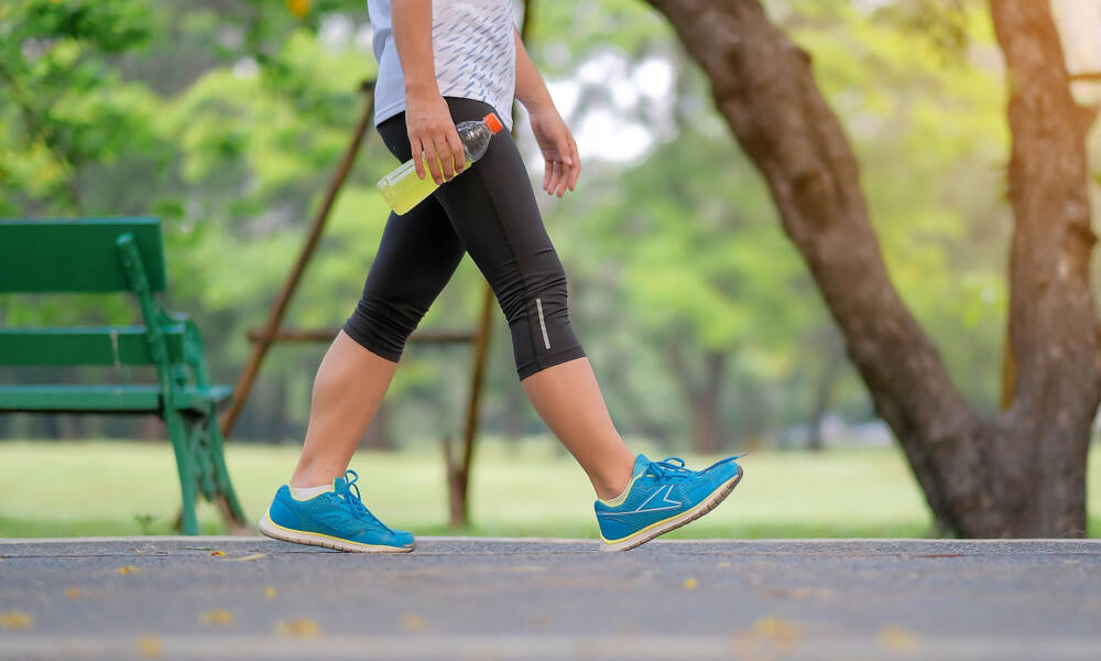 Πόσα βήματα καθημερινά μειώνουν τα καρδιαγγειακά στους ηλικιωμένους