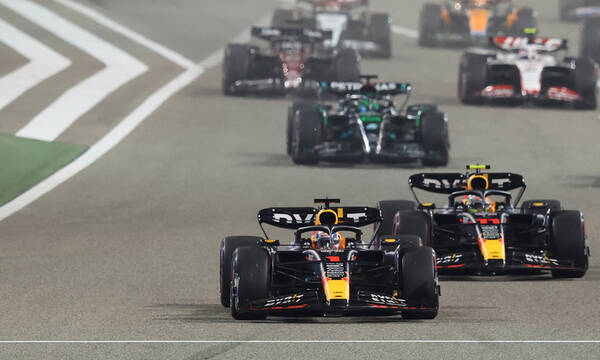 Formula 1: Κυρίαρχοι Φερστάπεν και RedΒull στην πρεμιέρα του Μπαχρέιν, εκπληκτικός ο Αλόνσο 
