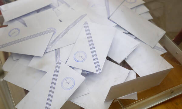 Σενάριο για εκλογές στο τέλος Μαΐου και δεύτερη κάλπη τον Ιούλιο