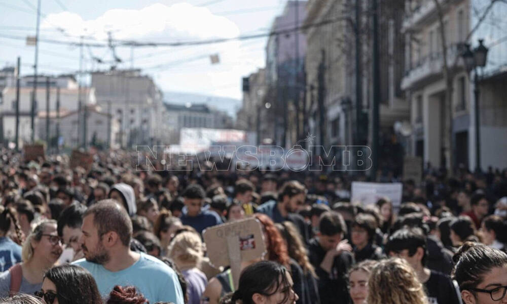 Τέμπη: Κλειστό το κέντρο της Αθήνας από τις συγκεντρώσεις διαμαρτυρίας – Διαδηλώσεις σε όλη τη χώρα