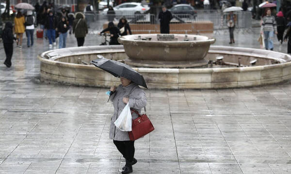 Καιρός: Χαλάει ο καιρός την Κυριακή - Βροχές, καταιγίδες και πτώση θερμοκρασίας