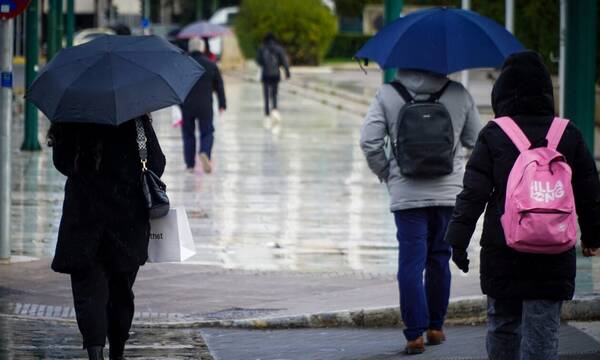 Άστατος ο καιρός: Ξεκίνησαν οι βροχές στην Αττική - Νέο δελτίο επιδείνωσης από την ΕΜΥ