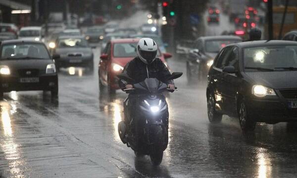 Καιρός: Επιδείνωση με βροχές και στην Αττική την Κυριακή (2/4) - Έρχεται αφρικανική σκόνη