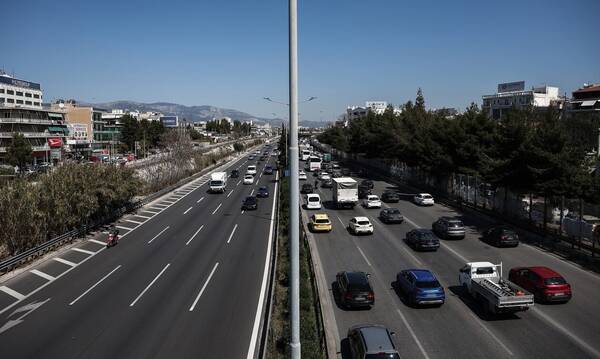 «Άδειασε» η Αθήνα -  Πάνω από μισό εκατομμύριο έφυγαν σε μια εβδομάδα