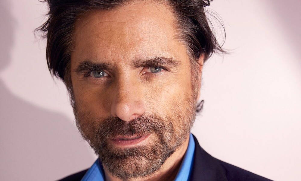 John Stamos: Πλάνα από το σπίτι που πουλάει 6 εκατομμύρια ευρώ