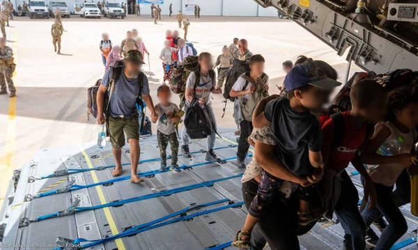 Σουδάν: Απεγκλωβίστηκαν οι πρώτοι 8 Έλληνες - Μεταφέρθηκαν από τους Γάλλους στο Τζιμπουτί