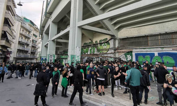 Παναθηναϊκός – ΑΕΚ: Ένταση στη Λεωφόρο Αλεξάνδρας - Γεμάτο από νωρίς το γήπεδο