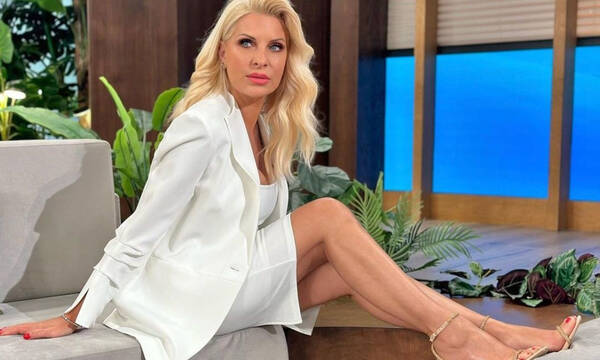 Μενεγάκη: Παραλίγο να την πατήσει! Το μήνυμα δήθεν από τα ΕΛΤΑ