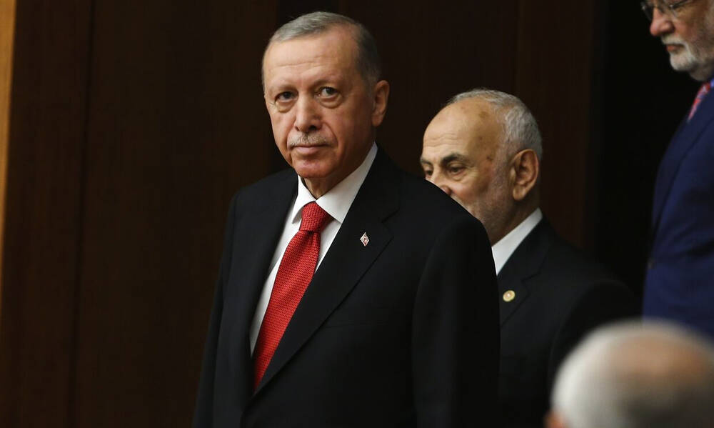 Τουρκία: «Ισόβιος» πρόεδρος ορκίστηκε ο Ερντογάν - Εκτός υπουργικού «βαριά» ονόματα