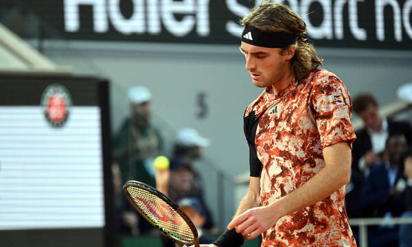 Αλκαράθ – Τσιτσιπάς 3-0: Ο «διαστημικός» Ισπανός τον άφησε εκτός ημιτελικών στο Roland Garros!