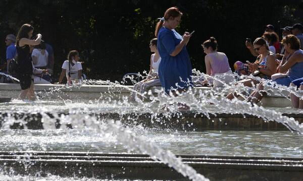 Καιρός: Έρχεται ο πρώτος μίνι καύσωνας με 37άρια