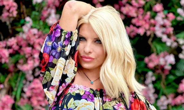 Μενεγάκη: Η φωτό από τη βεράντα της και η συμβουλή