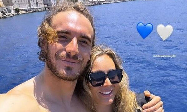 Στην Ελλάδα βρίσκονται Στέφανος Τσιτσιπάς και Πάουλα Μπαντόσα – Οι φωτογραφίες από την Ύδρα