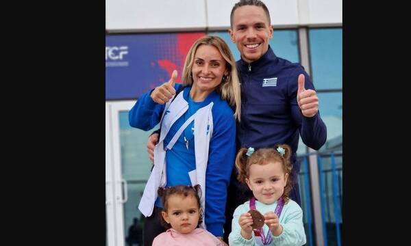 Λευτέρης Πετρούνιας: «Mου λείπουν τα κορίτσια μου»