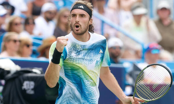 Τένις: Δυσκολεύτηκε αλλά πέρασε ο Τσιτσιπάς υπό το βλέμμα της Μπαντόσα