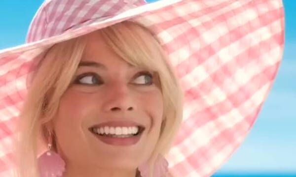 Premier League: Η Μπέρνλι ανακοίνωσε παίκτη με τη... βοήθεια της Barbie - Δείτε το επικό video!