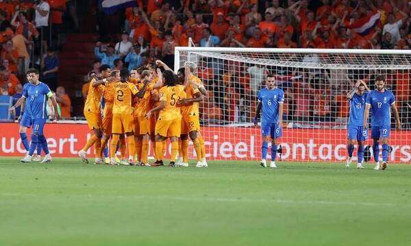 Ολλανδία - Ελλάδα 3-0: Εφιάλτης 45 λεπτών «ψαλίδισε» τις ελπίδες πρόκρισης - Η βαθμολογία του ομίλου