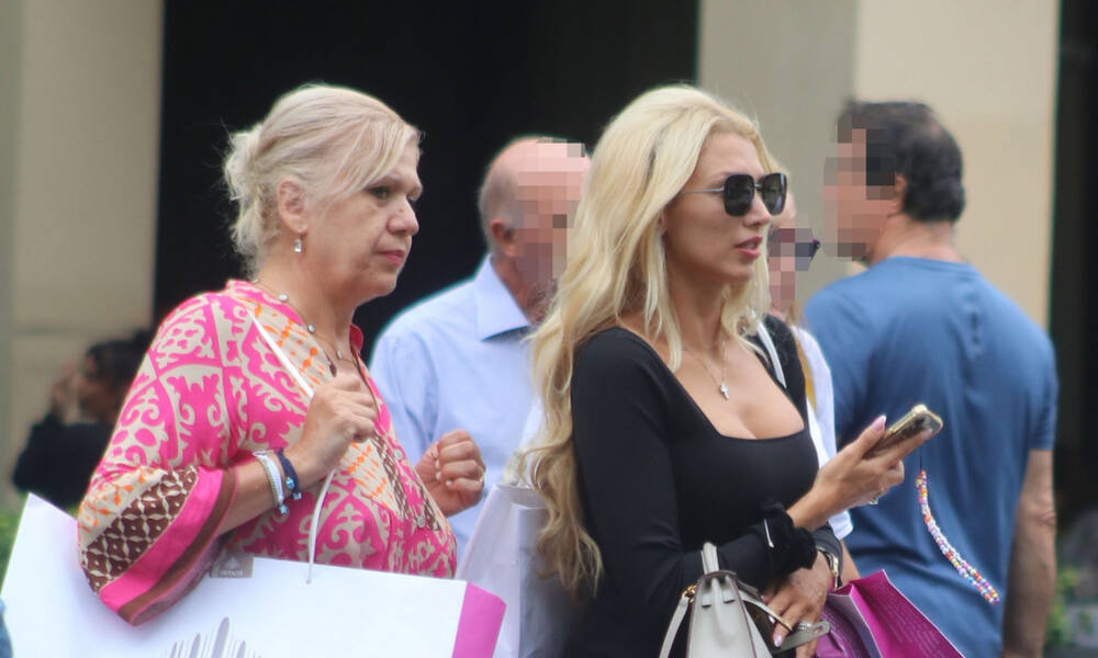 Κωνσταντίνα Σπυροπούλου: Για ψώνια με την μητέρα της, Πόπη