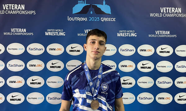 Πάλη: Συγκλόνισε ο Καστανάς – Αφιέρωσε το μέταλλιό του στη νονά που σκοτώθηκε στο τροχαίο στη Λιβύη