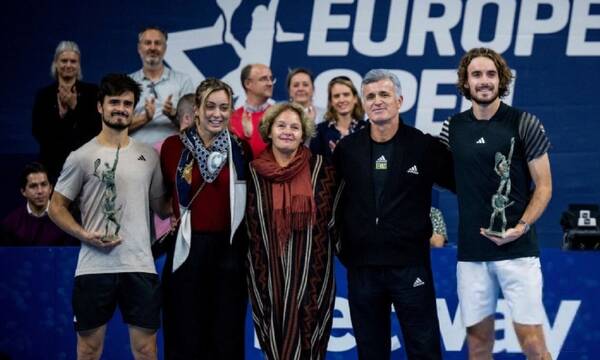 Στέφανος Τσιτσιπάς: Η συγκινητική δήλωση μετά τον θρίαμβο και η selfie με την Μπαντόσα