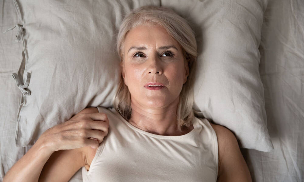 Πώς να μειώσετε τα προβλήματα ύπνου κατά την εμμηνόπαυση