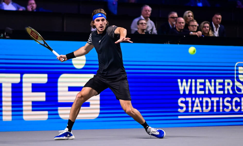 Στέφανος Τσιτσιπάς: Πέρασε στα ημιτελικά της Βιέννης – Με Μεντβέντεφ για μια θέση στον τελικό