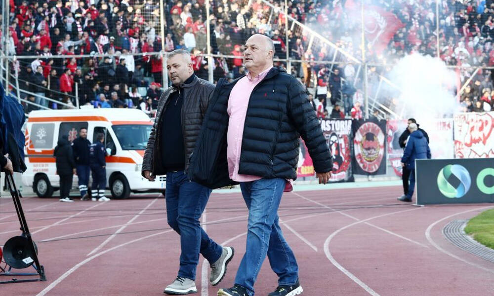 Αχιλλέας Μπέος: «Σας κούρασα και κουράστηκα, αναλαμβάνει τον Βόλο από το 2024 ο Ατζούν»