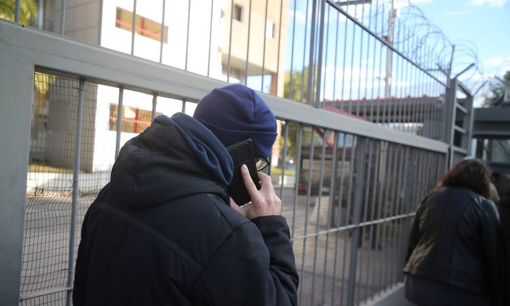 Επεισόδια στου Ρέντη: Στους 100 οι προσαχθέντες που αφέθησαν ελεύθεροι