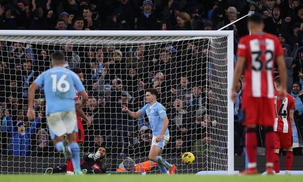 Premier League: Δραματικά στην κορυφή η Άστον Βίλα - Πλησίασε ξανά η Μάντσεστερ Σίτι