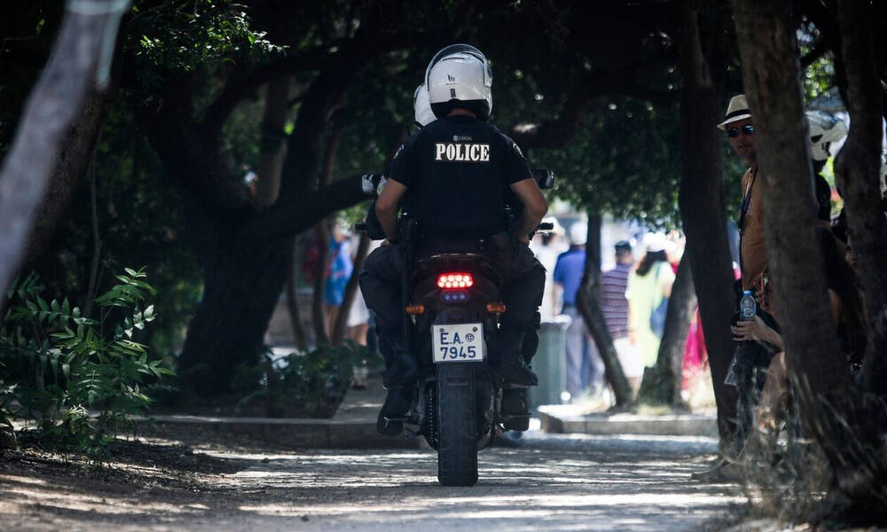 Αγία Παρασκευή: Συμμορία ανηλίκων επιτέθηκε σε 13χρονο