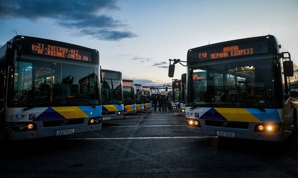 ΟΑΣΑ: Τέλος τα εισιτήρια στα λεωφορεία - Με πιστωτικές κάρτες η επιβίβαση στα Μέσα Μαζικής Μεταφοράς