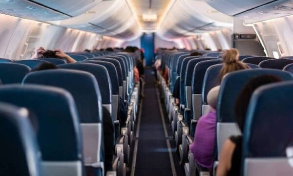Έρχεται το τέλος των καθισμάτων με ανάκλιση στα αεροπλάνα